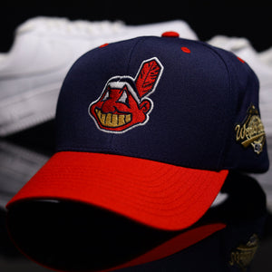 Mini Patch Indians Navy & Red Snapback (Green UV)